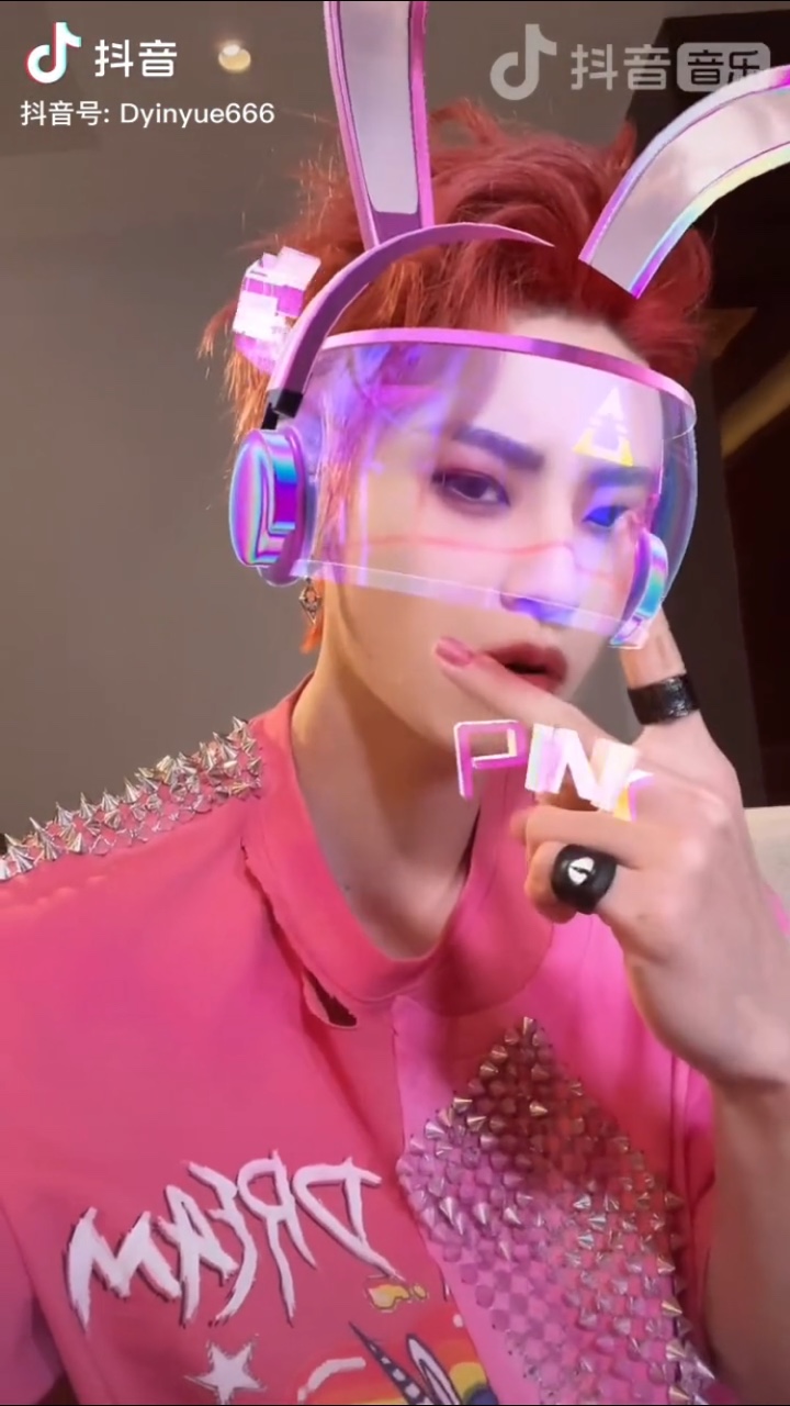 小鬼彩虹兔版mood