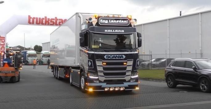 大型卡车停车大师-图3